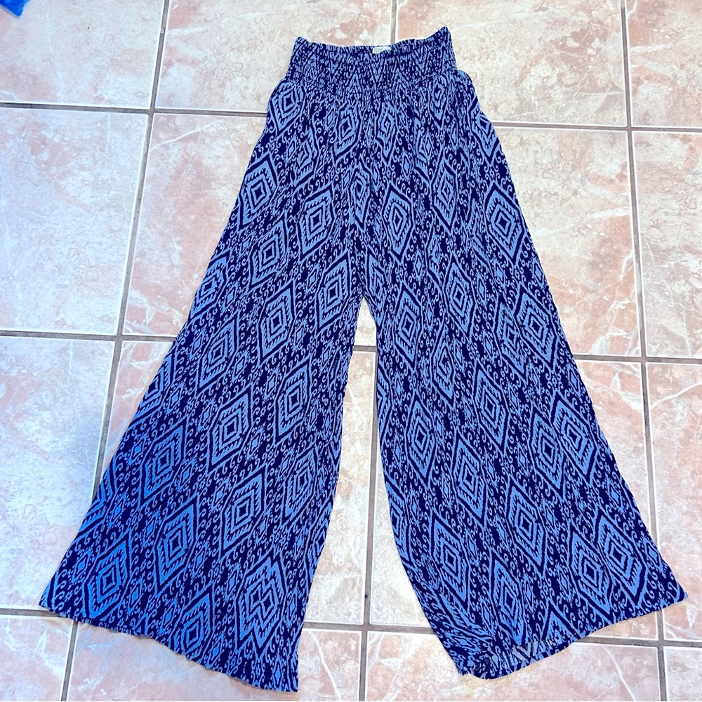 FREE W/ BUNDLE!🔥Super wide leg trippy blue flowy boho 70s hippie lounge pants